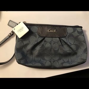 NWT! Coach Navy Wristlet